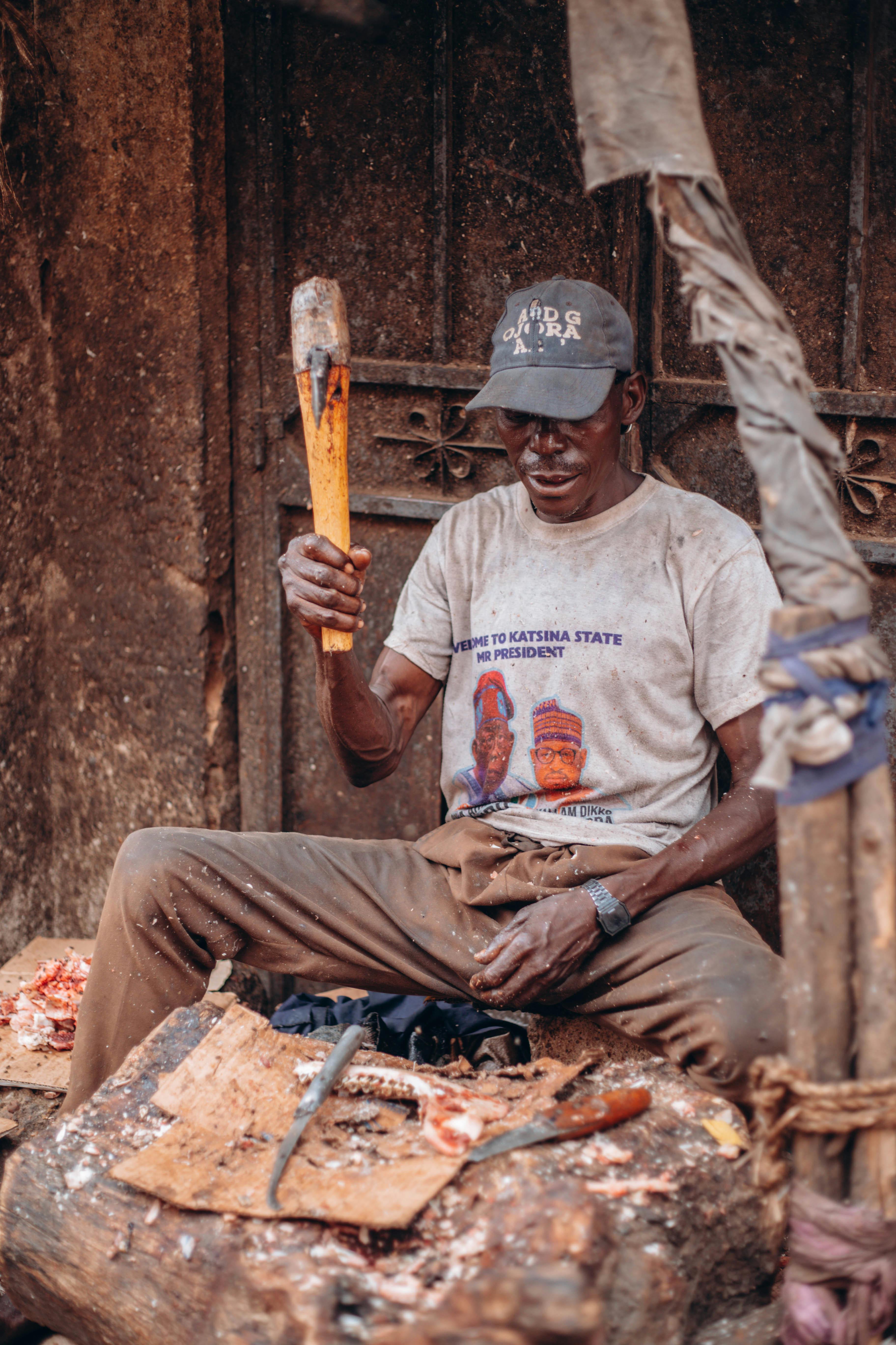 Giraffe Family Carving 2